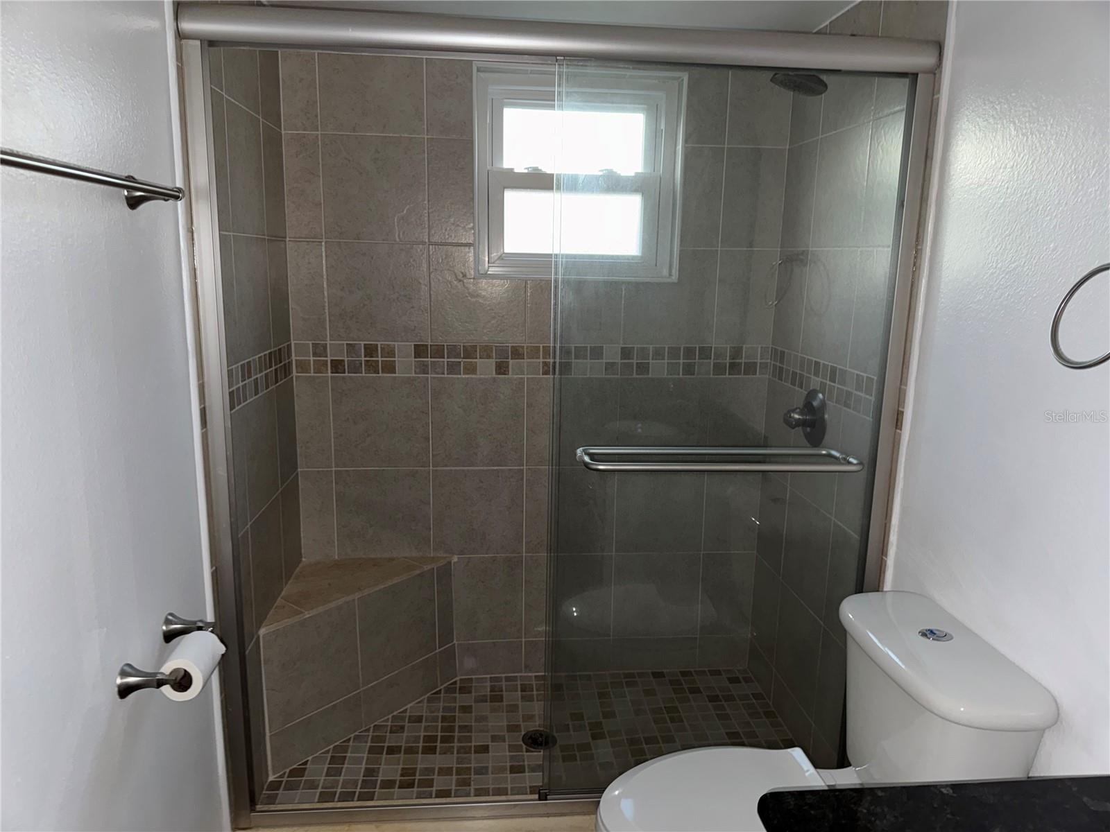 Image 16 of 37 For 1420 Flamingo Drive