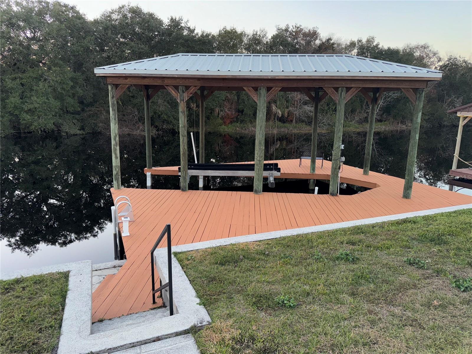 Image 29 of 37 For 1420 Flamingo Drive