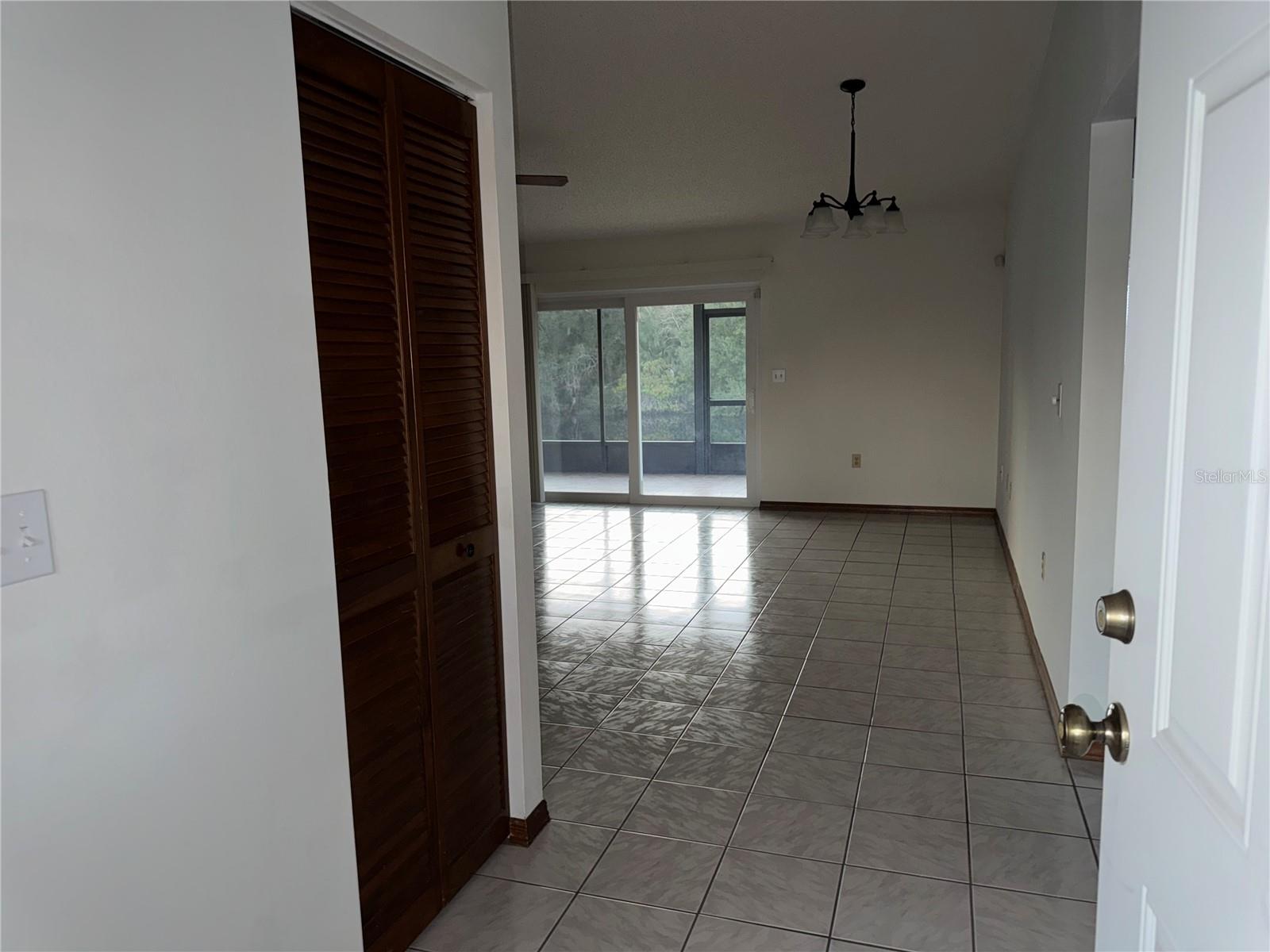 Image 3 of 37 For 1420 Flamingo Drive