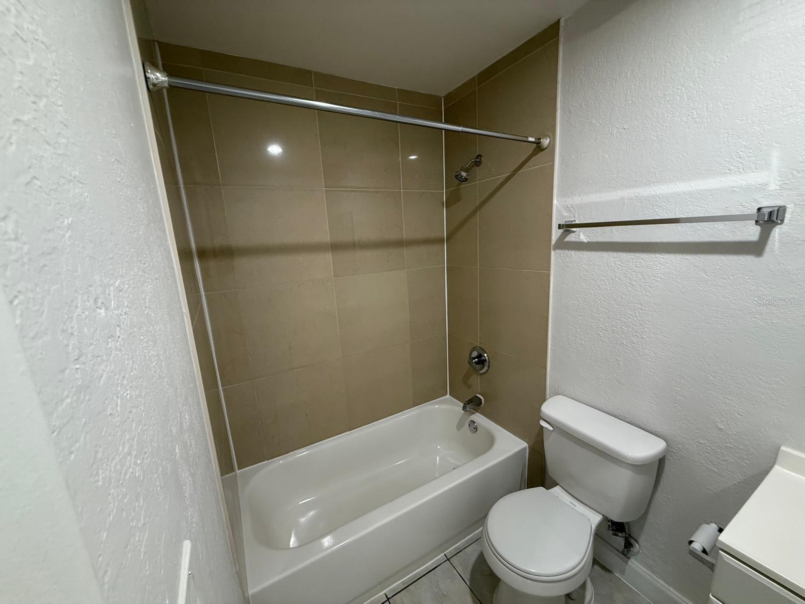 Image 24 of 35 For 4349 Semoran Boulevard 3