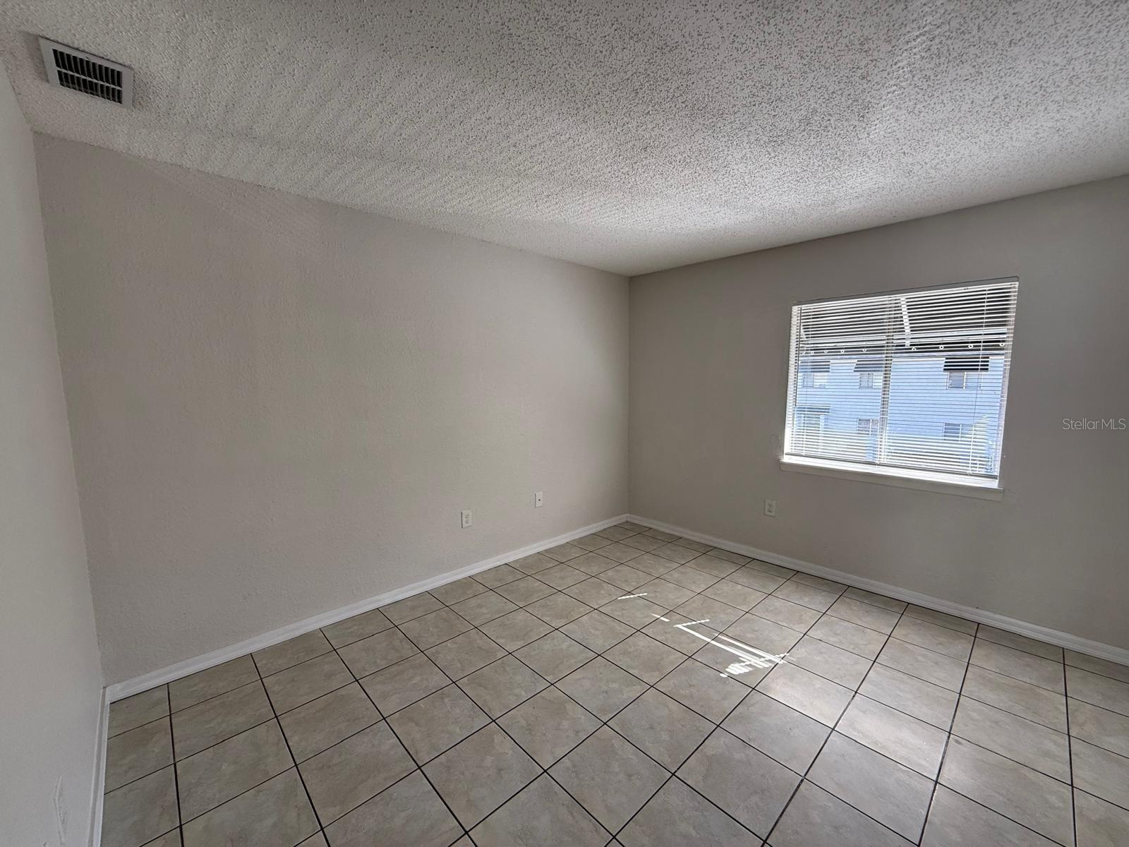 Image 26 of 35 For 4349 Semoran Boulevard 3