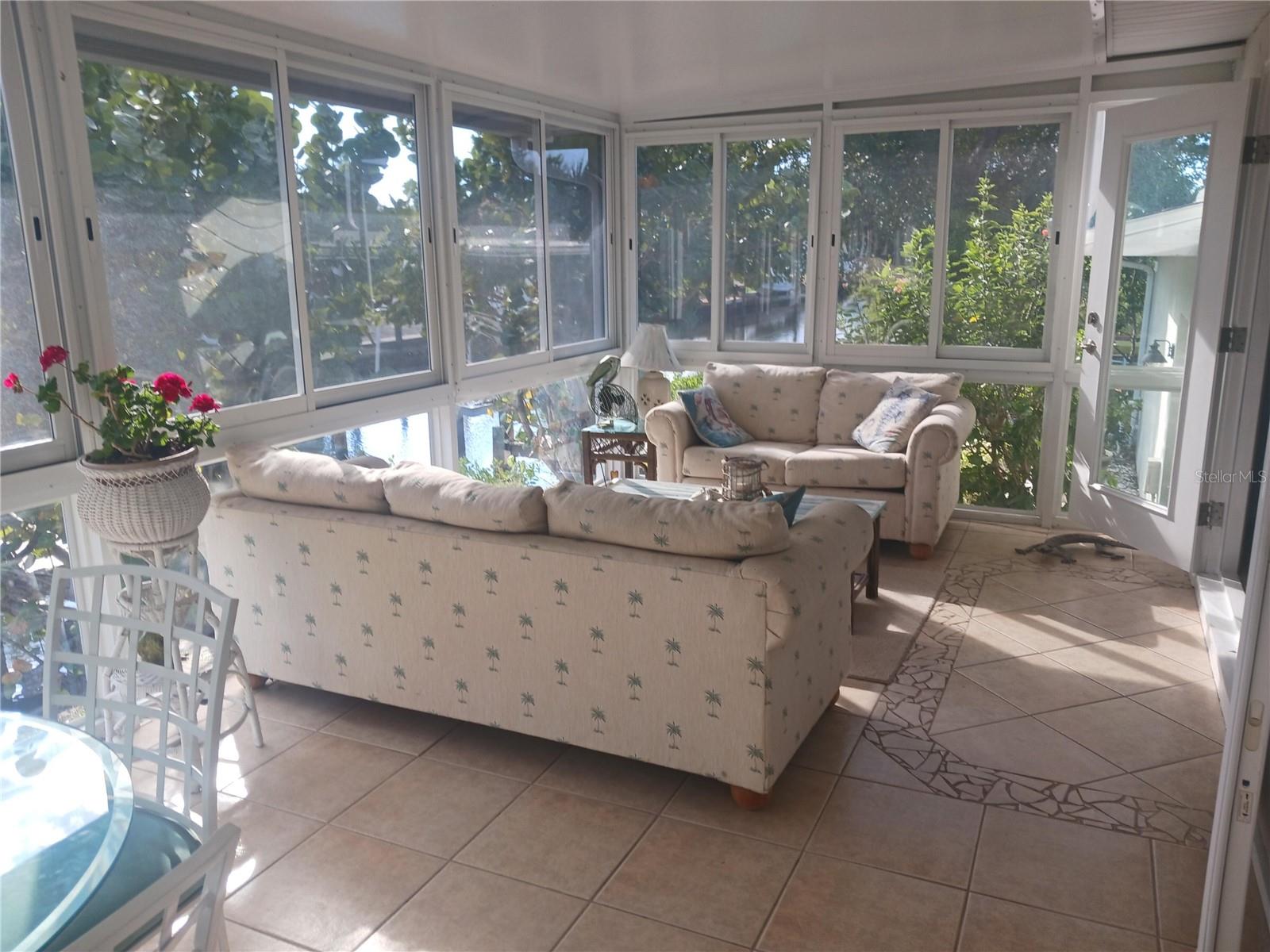 Image 15 of 19 For 621 Sturgeon Place