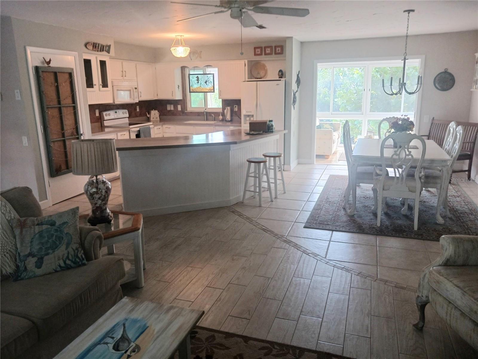 Image 6 of 19 For 621 Sturgeon Place