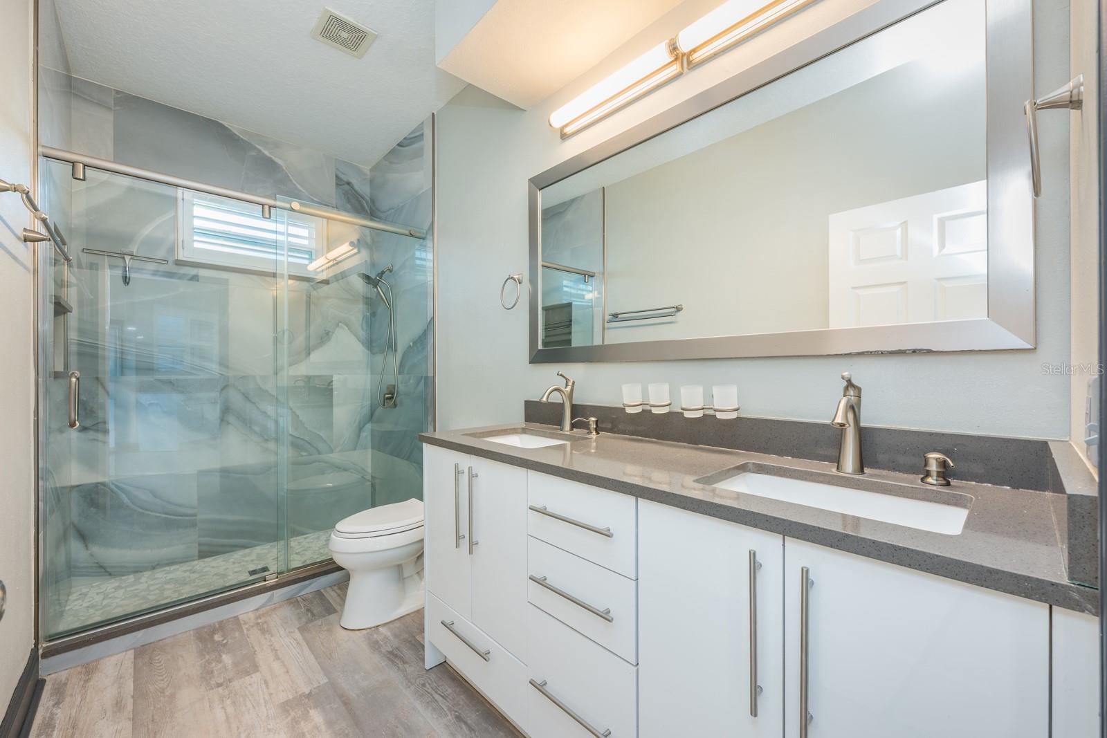 Image 13 of 38 For 2836 Ballard Avenue