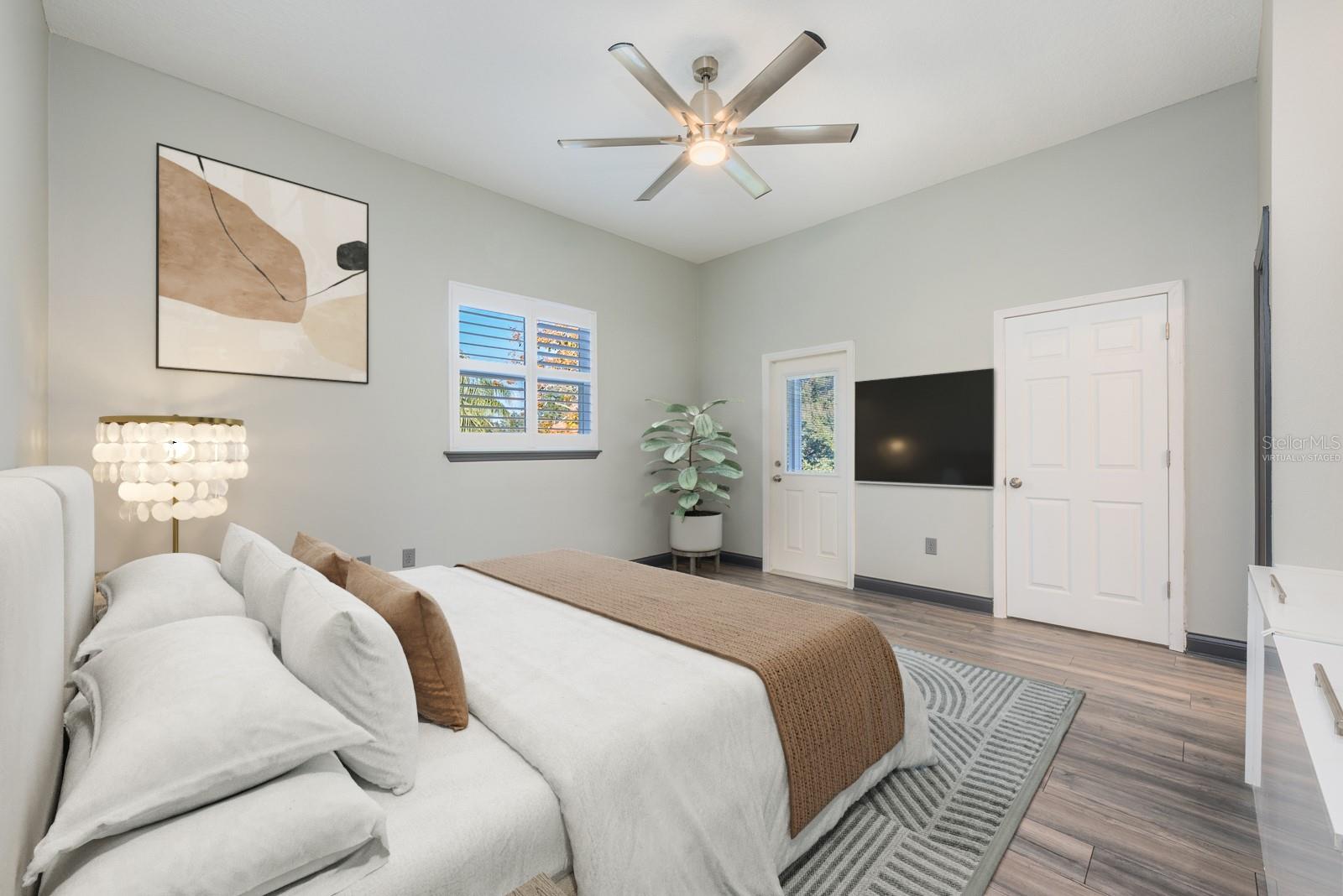 Image 16 of 38 For 2836 Ballard Avenue