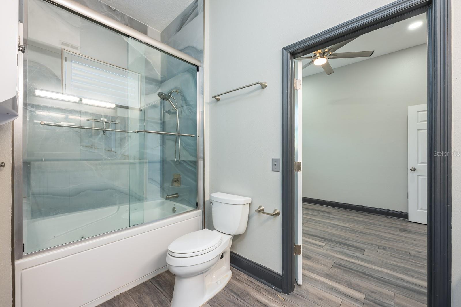 Image 22 of 38 For 2836 Ballard Avenue