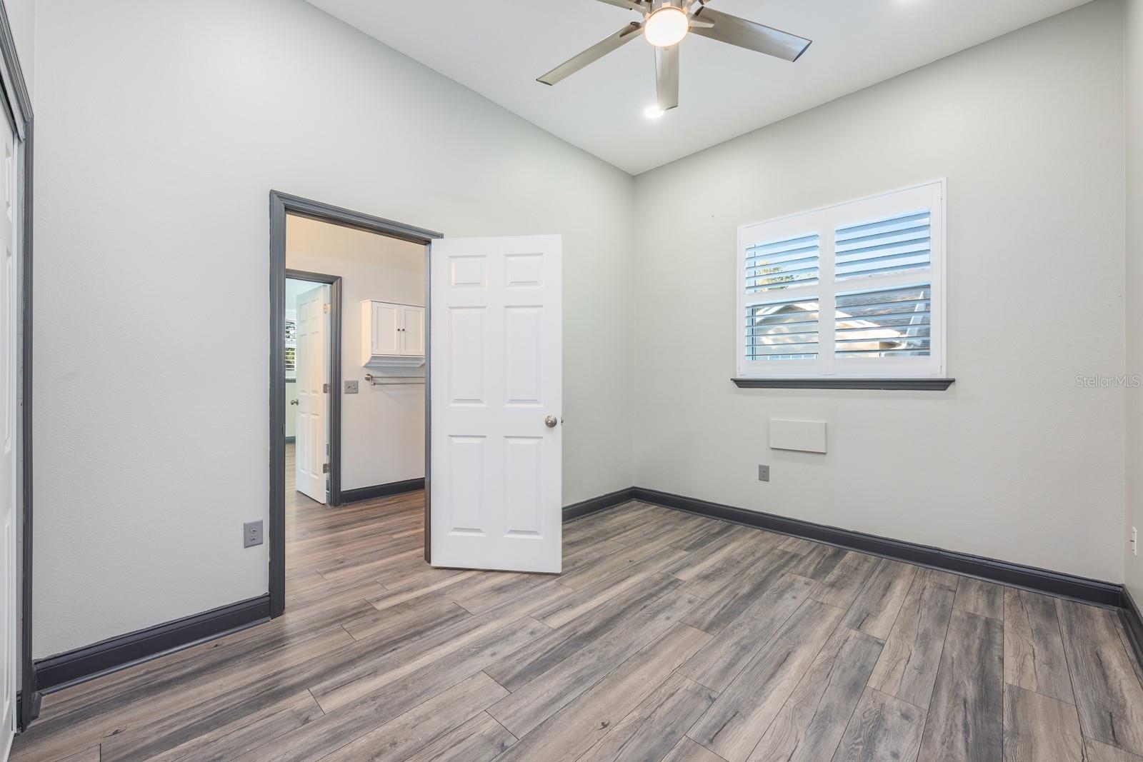 Image 23 of 38 For 2836 Ballard Avenue