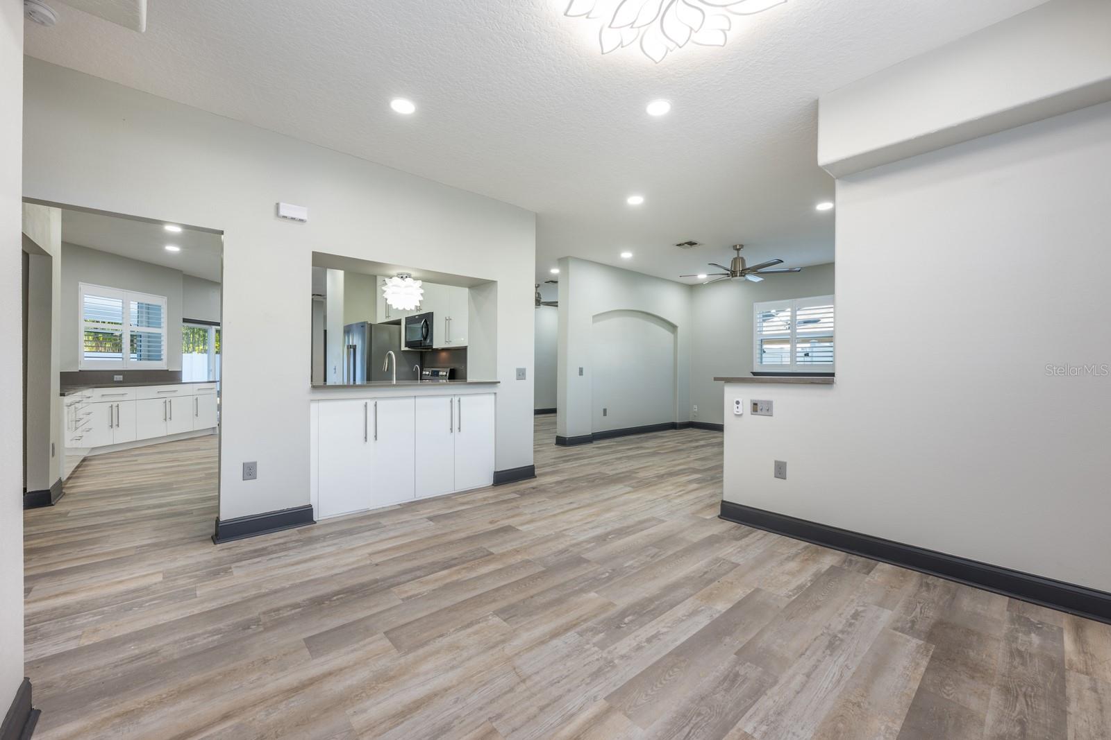 Image 9 of 38 For 2836 Ballard Avenue