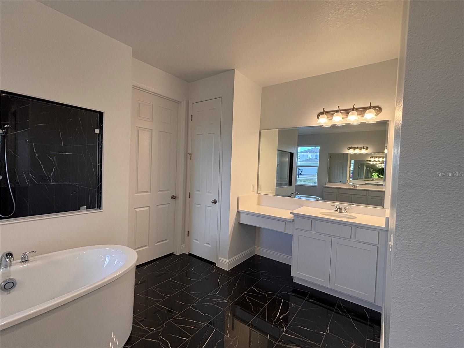 Image 13 of 32 For 7024 Rolling Gardens Loop