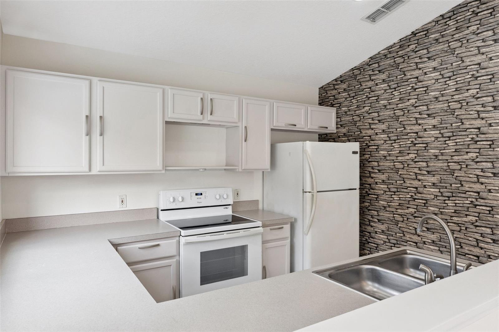 Image 12 of 45 For 431 Hillcrest Drive