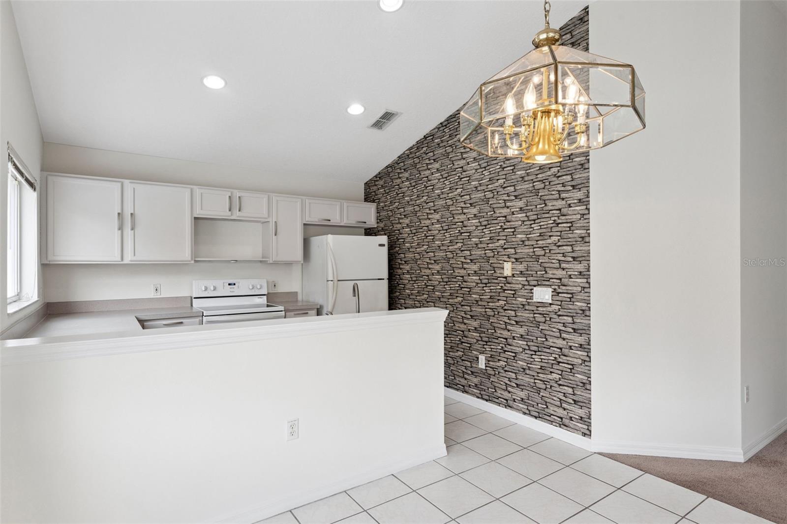 Image 8 of 45 For 431 Hillcrest Drive