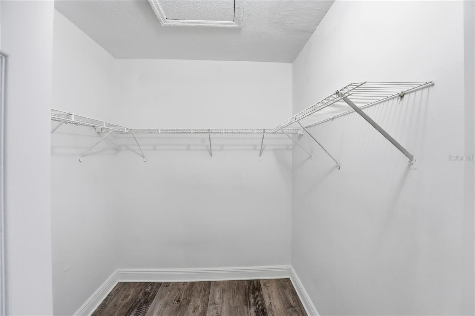 Image 18 of 36 For 11242 Sw 64th