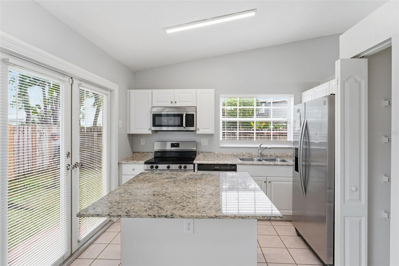 Image 7 of 36 For 11242 Sw 64th