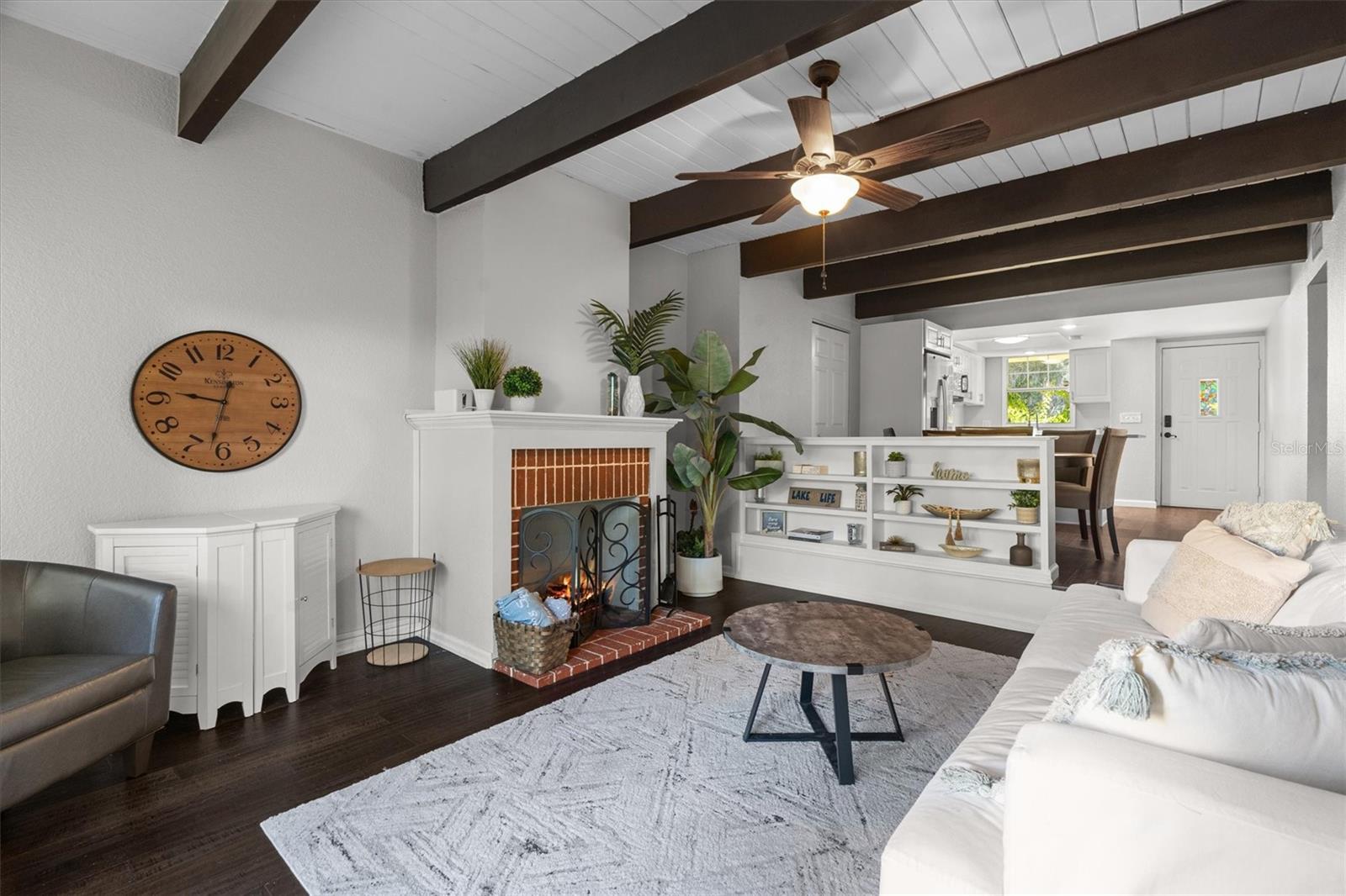 Image 11 of 39 For 784 Michigan Street 27