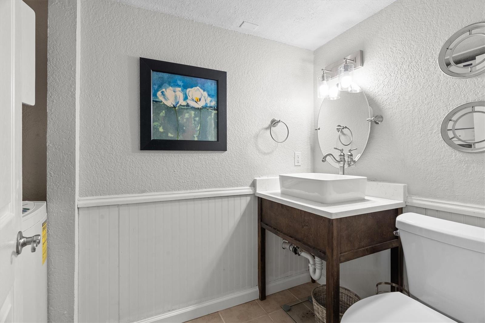 Image 18 of 39 For 784 Michigan Street 27