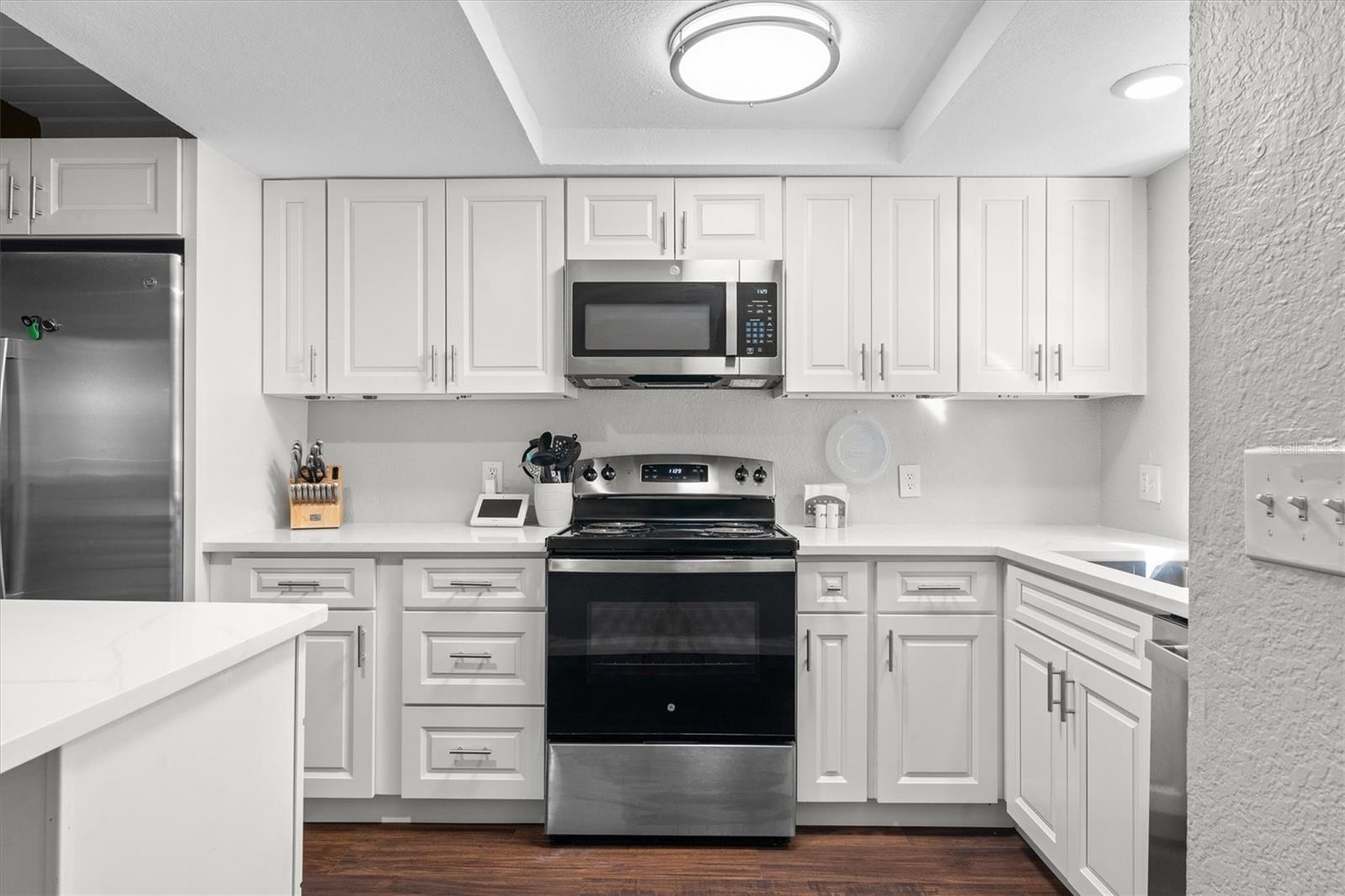 Image 2 of 39 For 784 Michigan Street 27