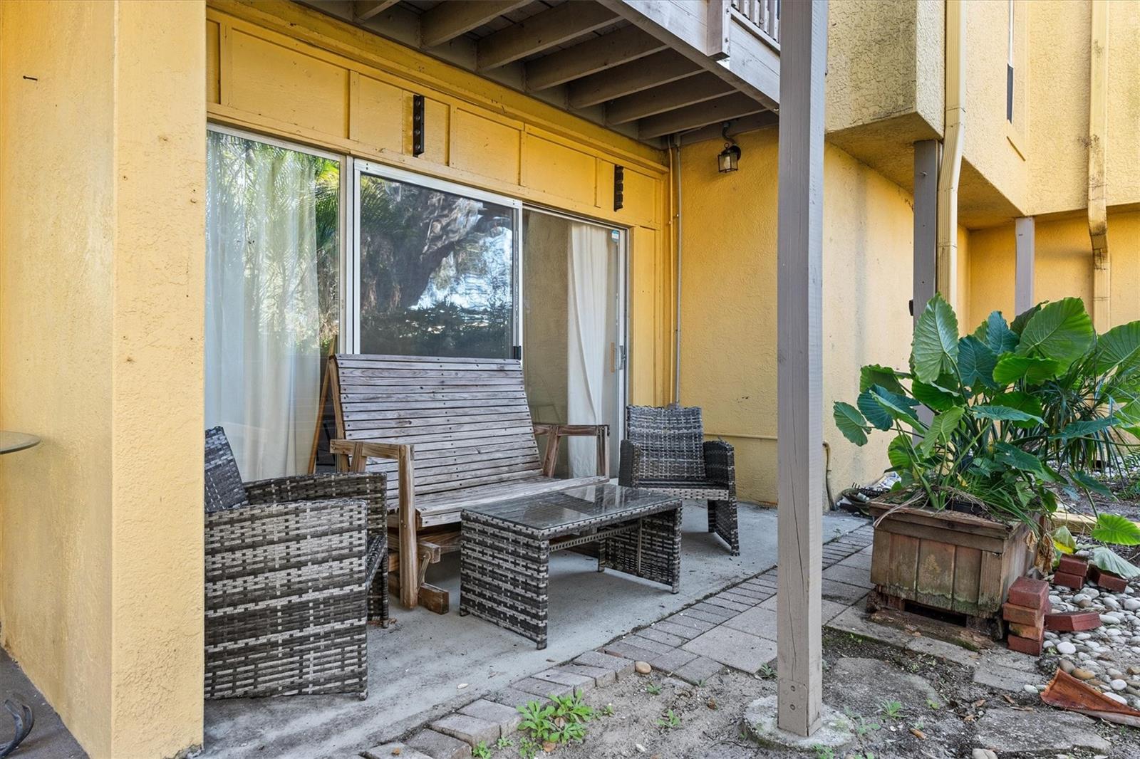 Image 21 of 39 For 784 Michigan Street 27