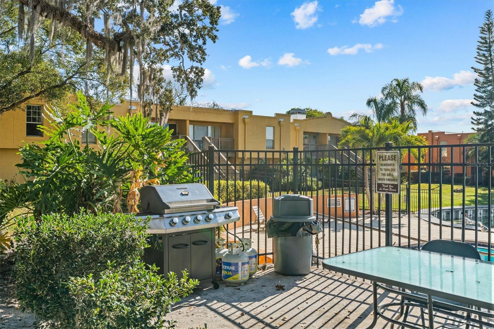 Image 35 of 39 For 784 Michigan Street 27