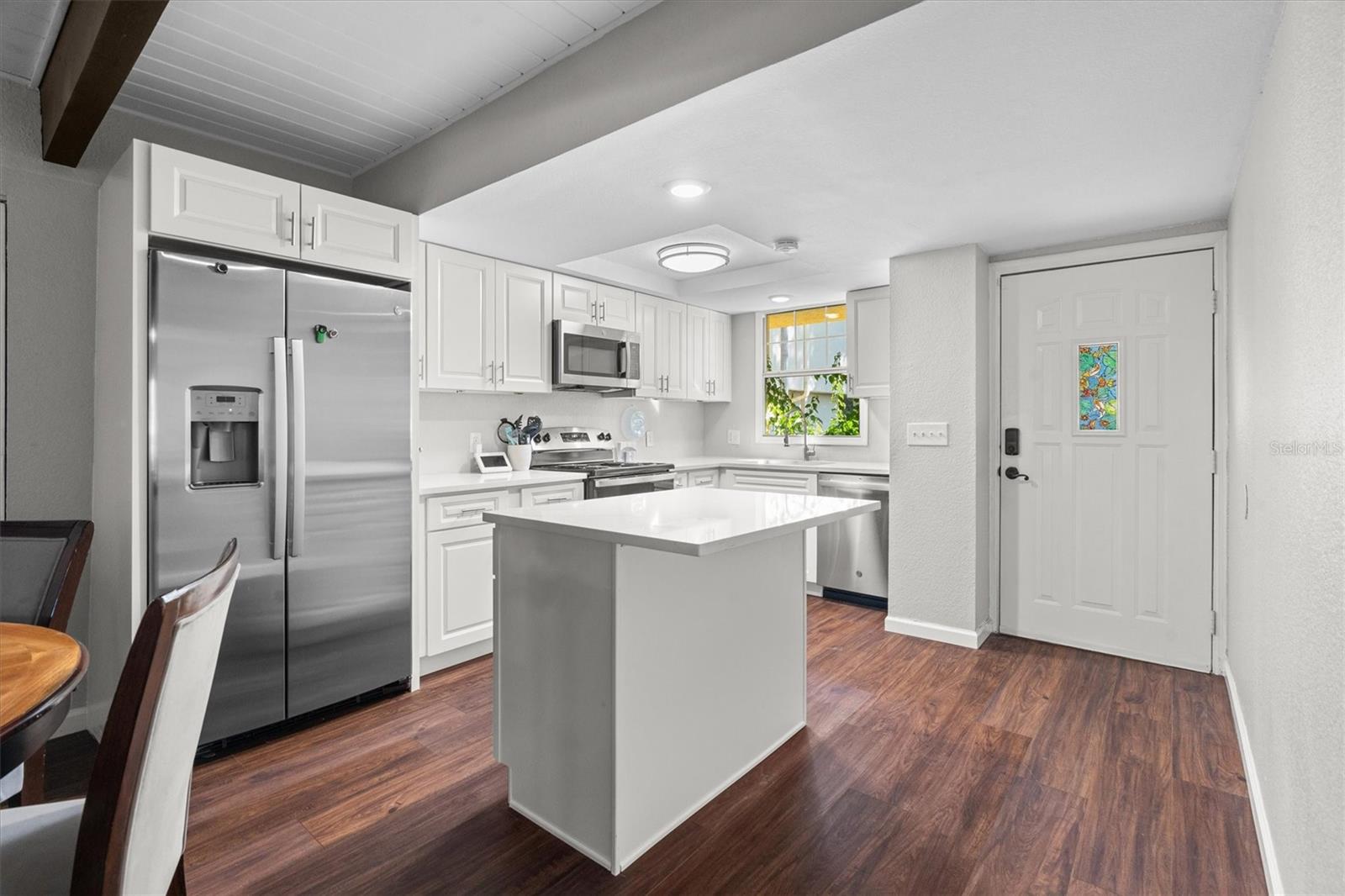 Image 4 of 39 For 784 Michigan Street 27