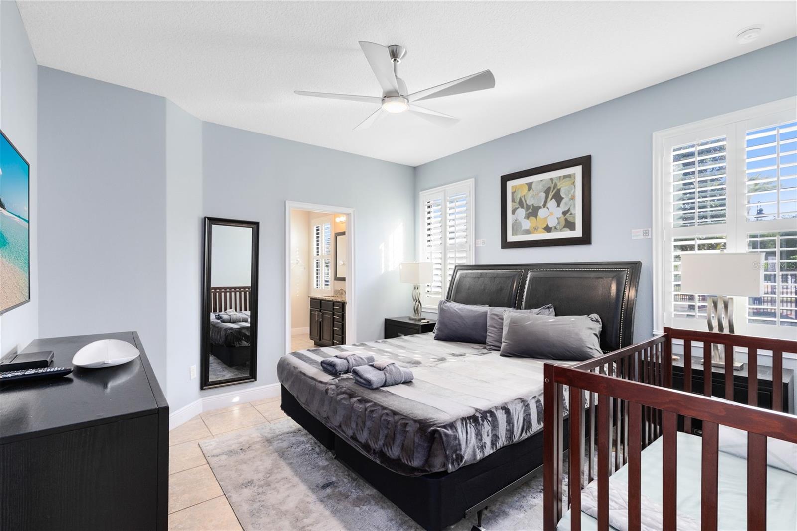 Image 15 of 40 For 8102 Roseville Road