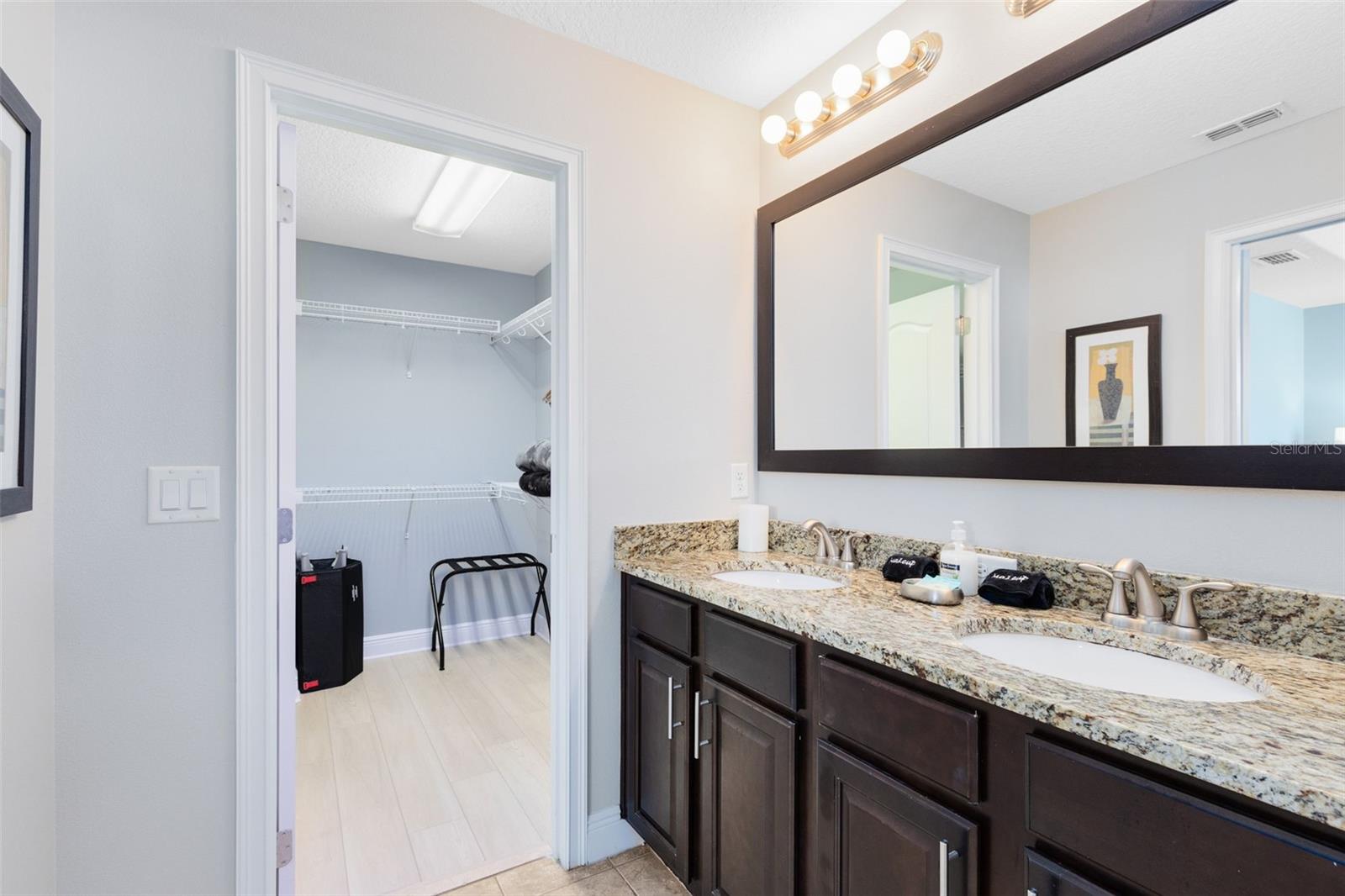 Image 23 of 40 For 8102 Roseville Road