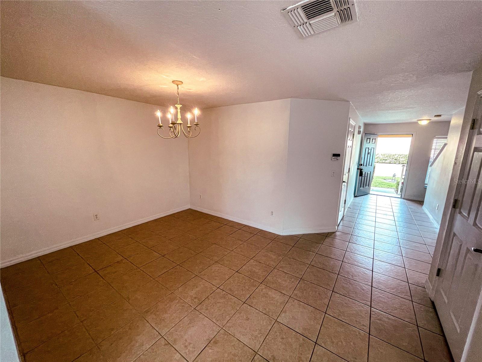 Image 5 of 19 For 3507 Caruso Place