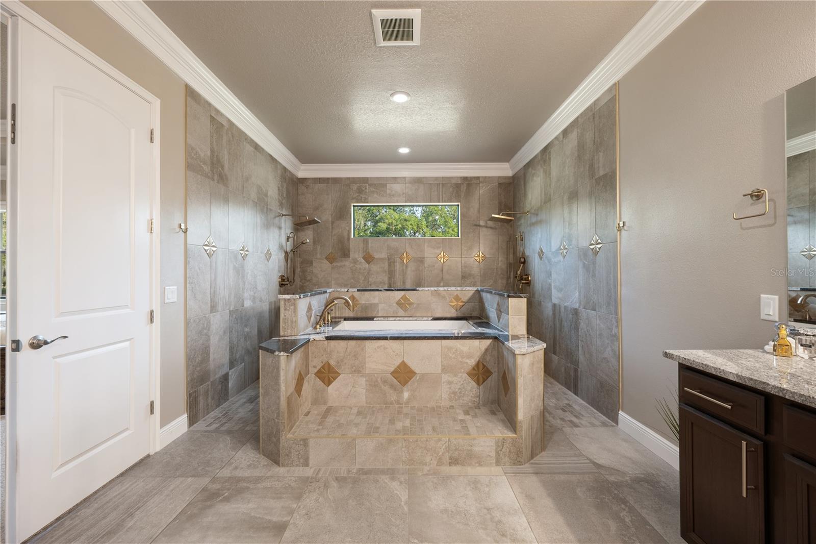 Image 36 of 62 For 3738 Kissimmee Park Road