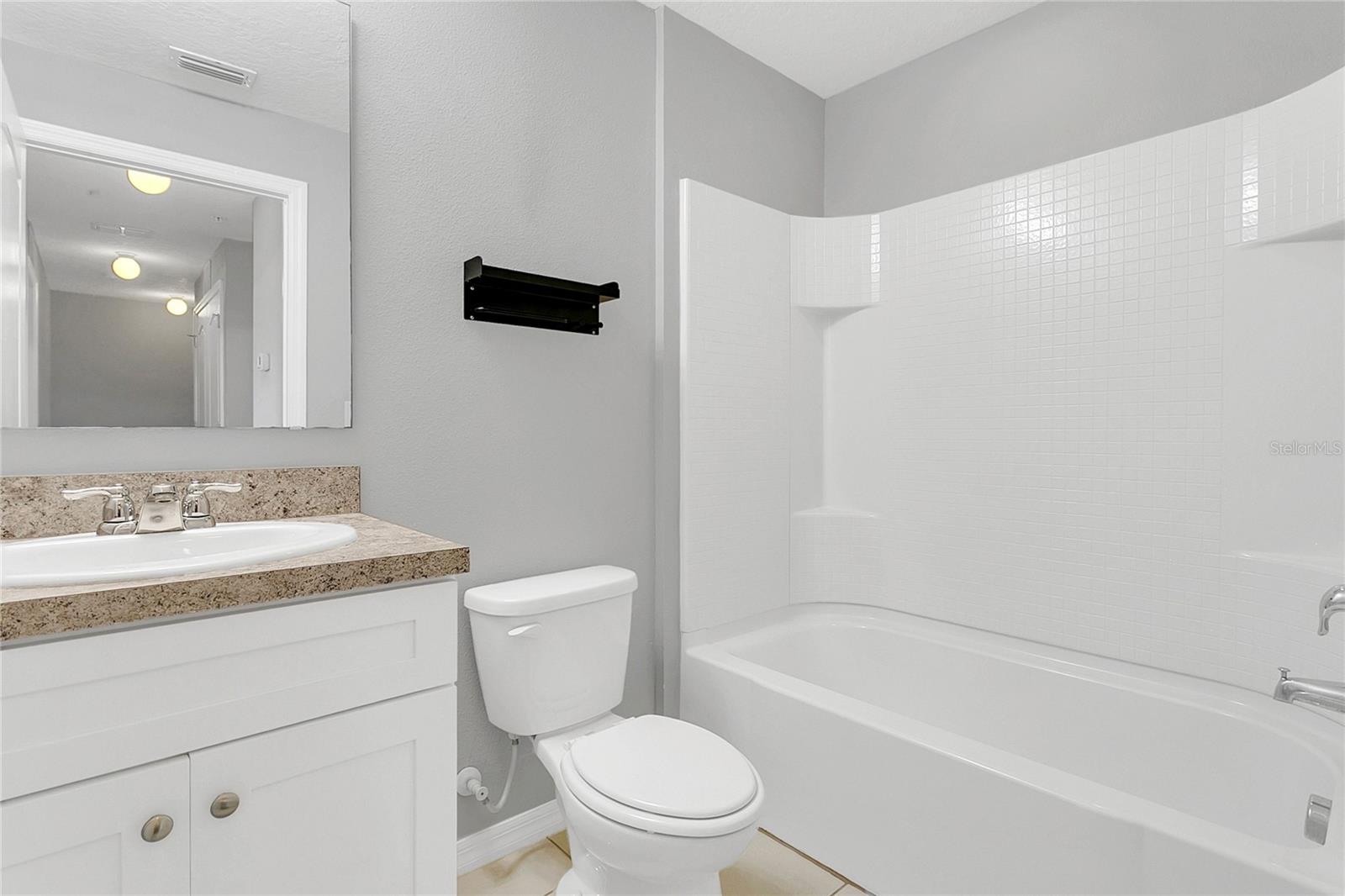 Image 19 of 35 For 1621 Reflection Cove