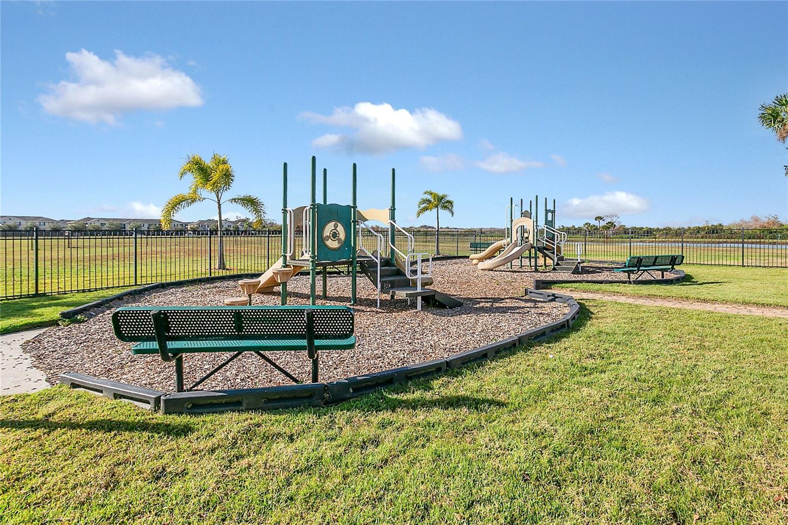 Image 24 of 35 For 1621 Reflection Cove