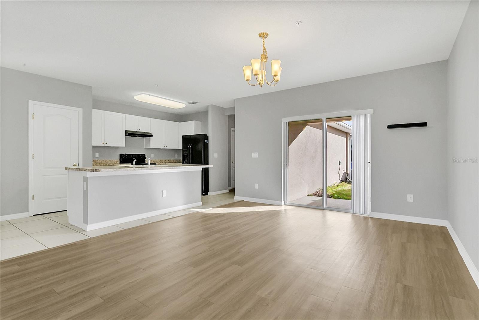 Image 4 of 35 For 1621 Reflection Cove