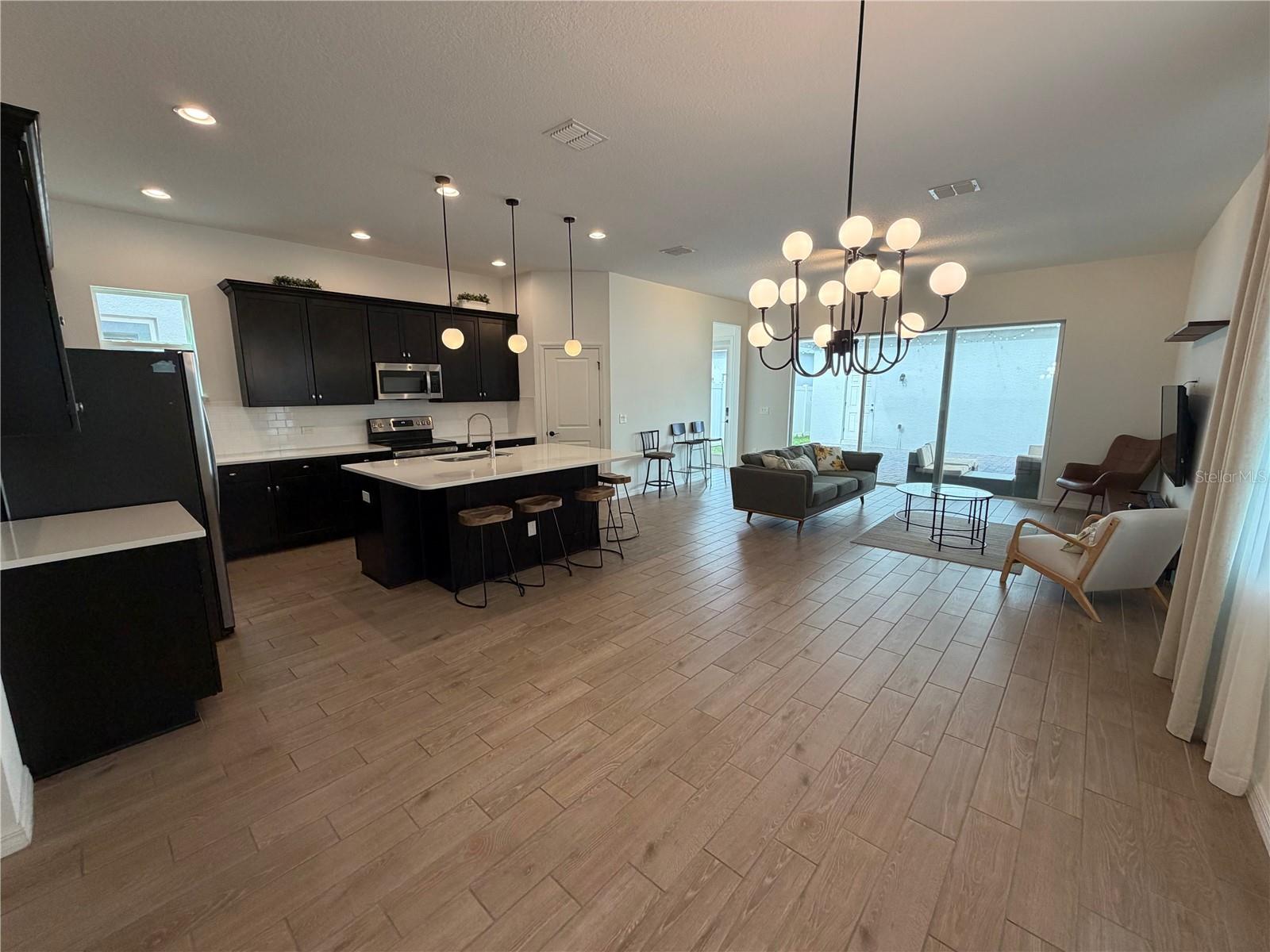 Image 14 of 41 For 16053 Micelli Drive