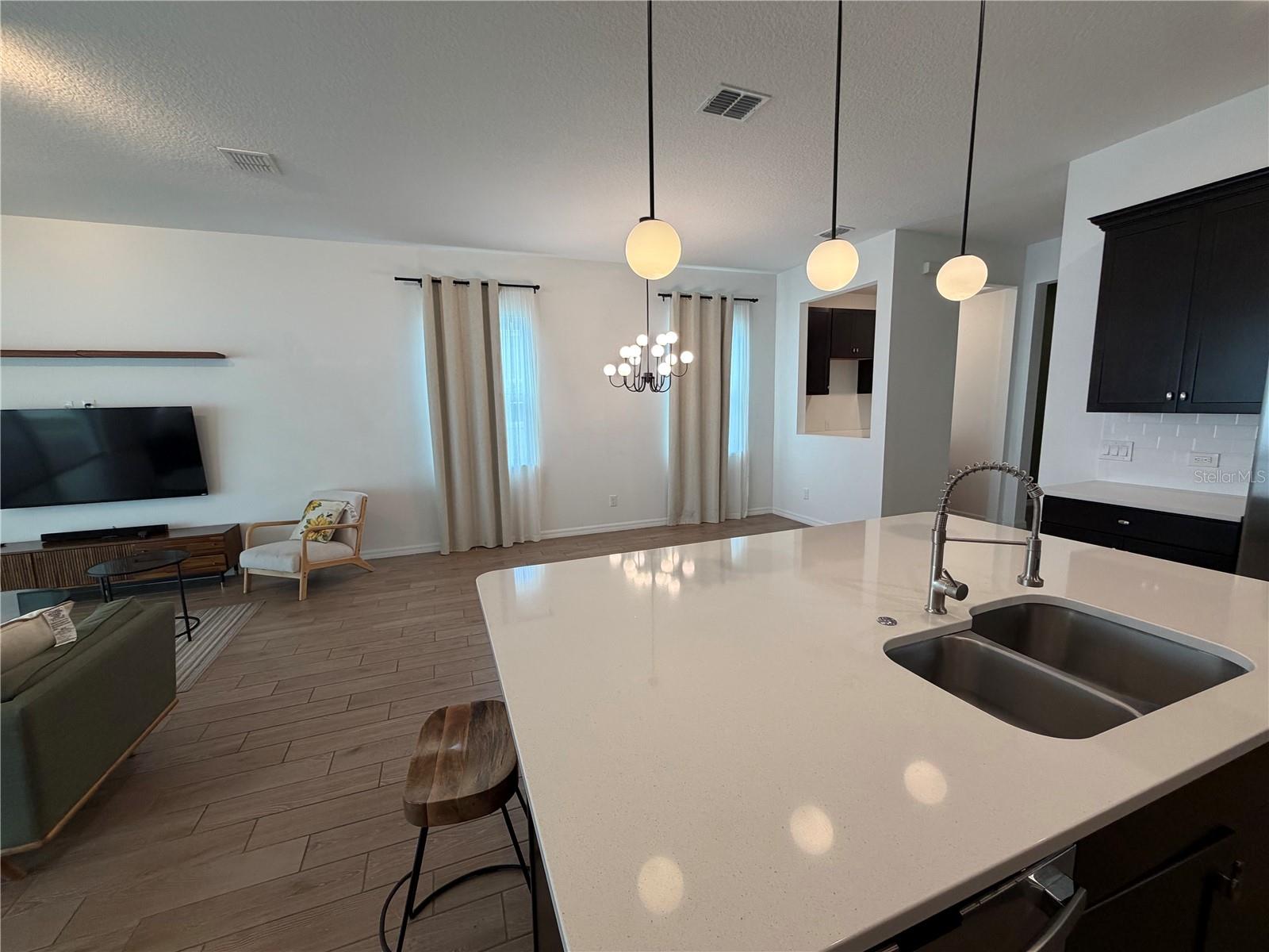 Image 18 of 41 For 16053 Micelli Drive