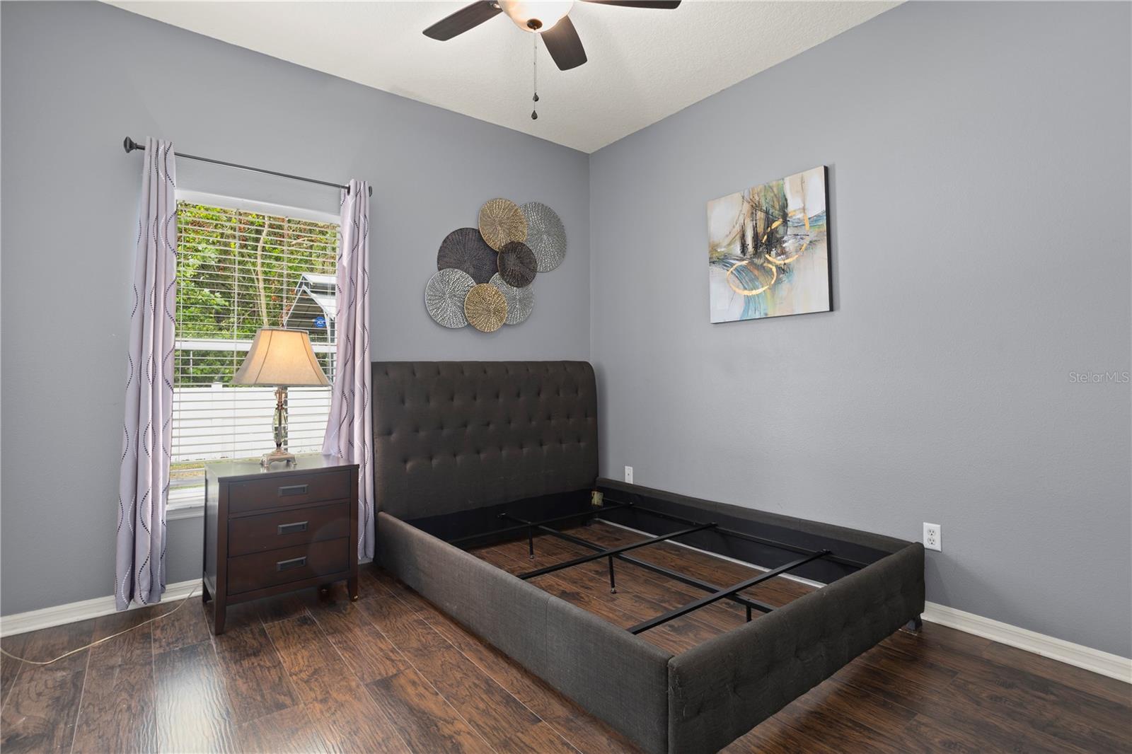 Image 20 of 33 For 548 Carey Way