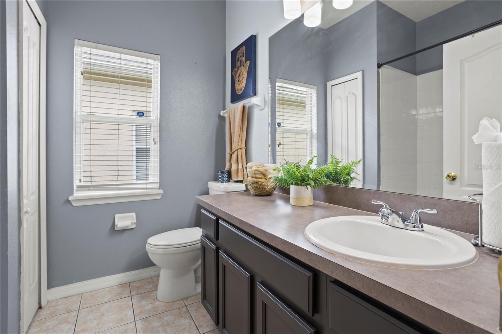 Image 21 of 33 For 548 Carey Way