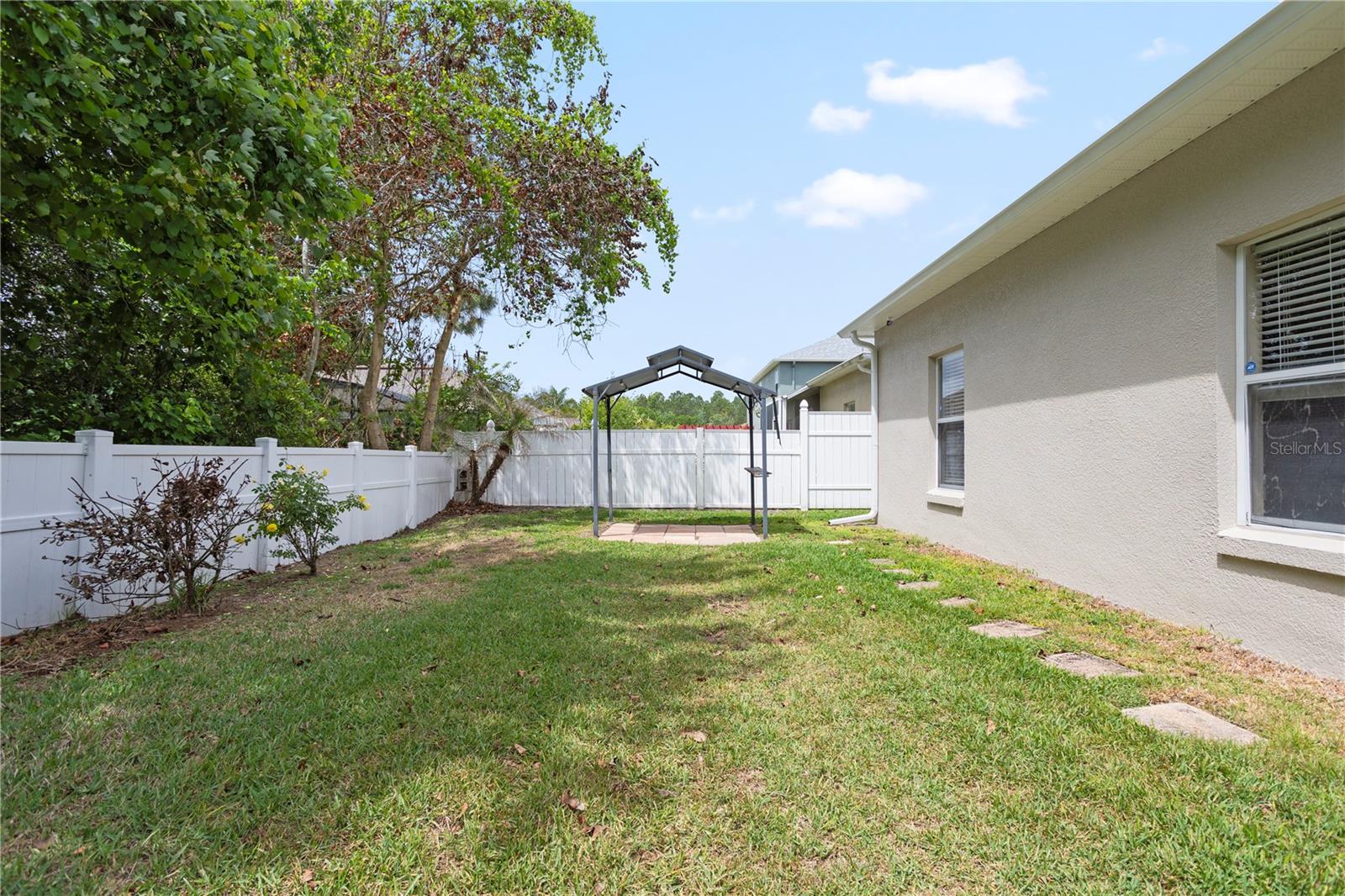 Image 28 of 33 For 548 Carey Way