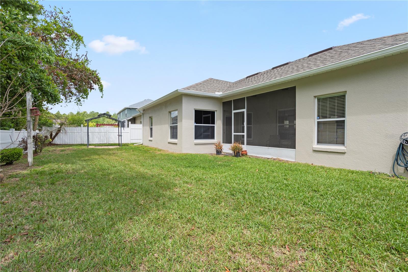 Image 29 of 33 For 548 Carey Way