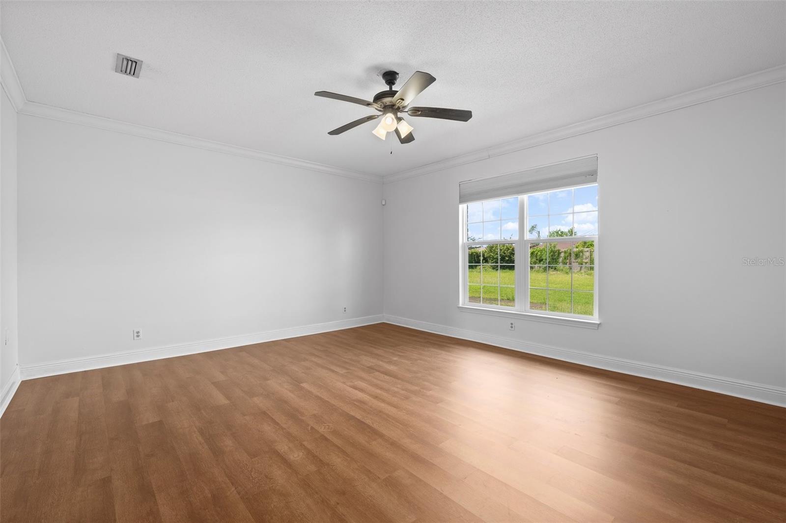 Image 9 of 23 For 2807 Gordon Street