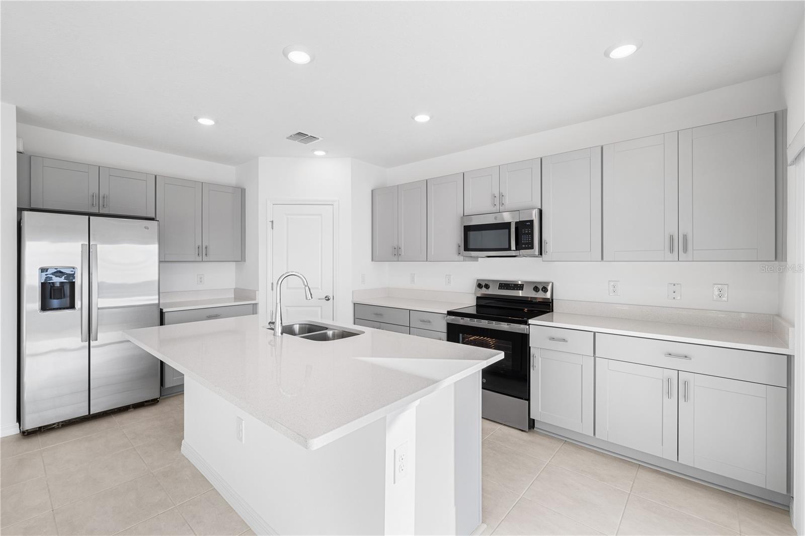 Image 17 of 50 For 4724 Babys Breath Place