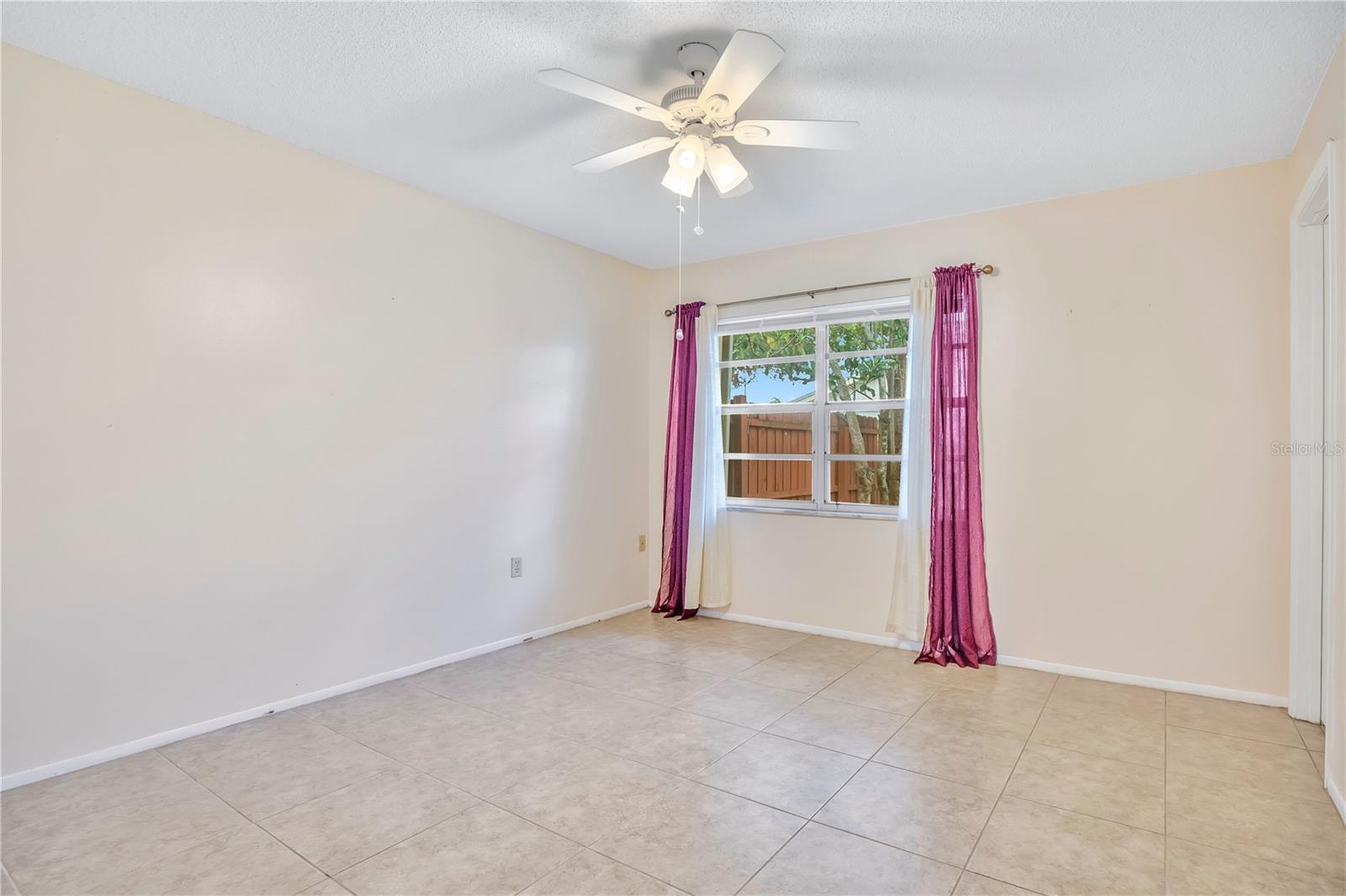 Image 10 of 26 For 1952 Spring Street