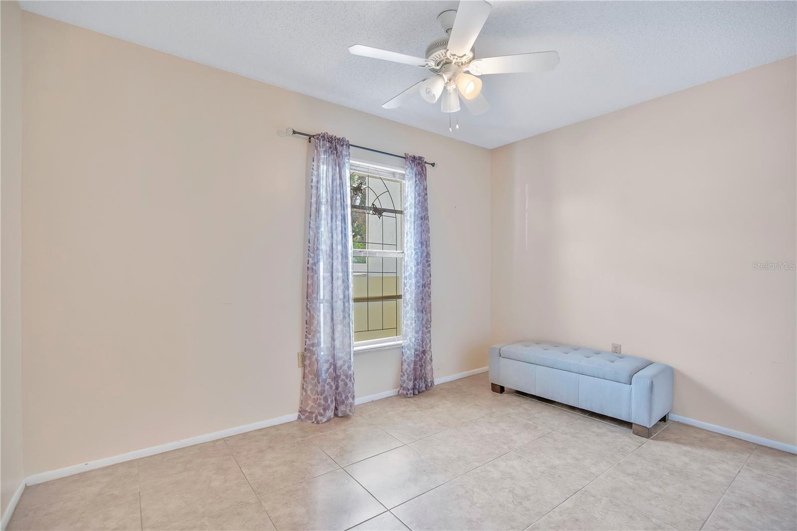 Image 14 of 26 For 1952 Spring Street