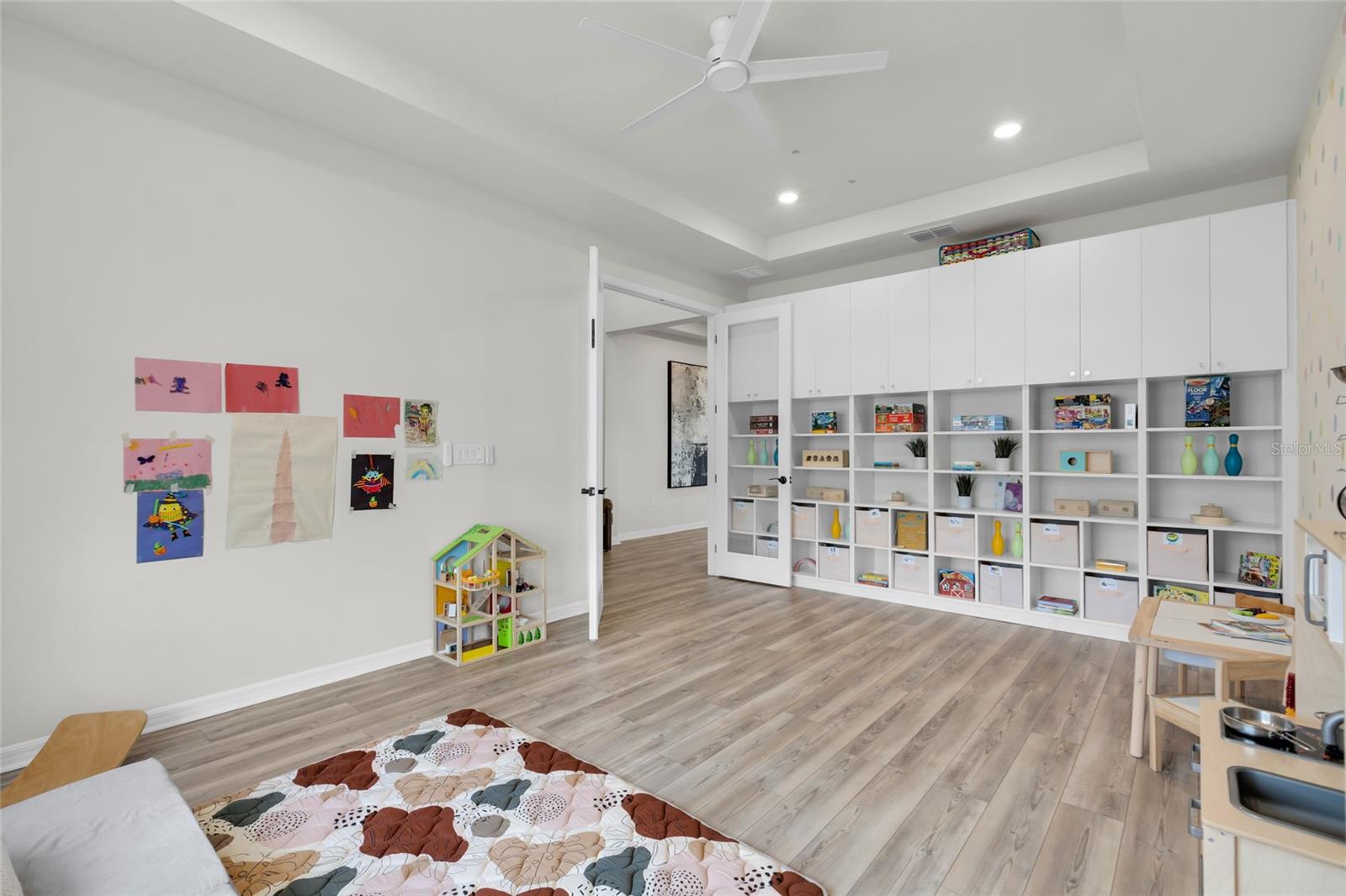 Image 5 of 33 For 4360 Sunset Preserve Boulevard