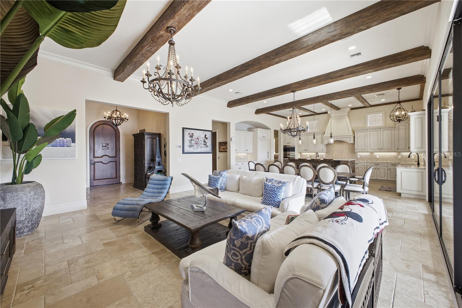 Image 14 of 68 For 10164 Carthay Drive