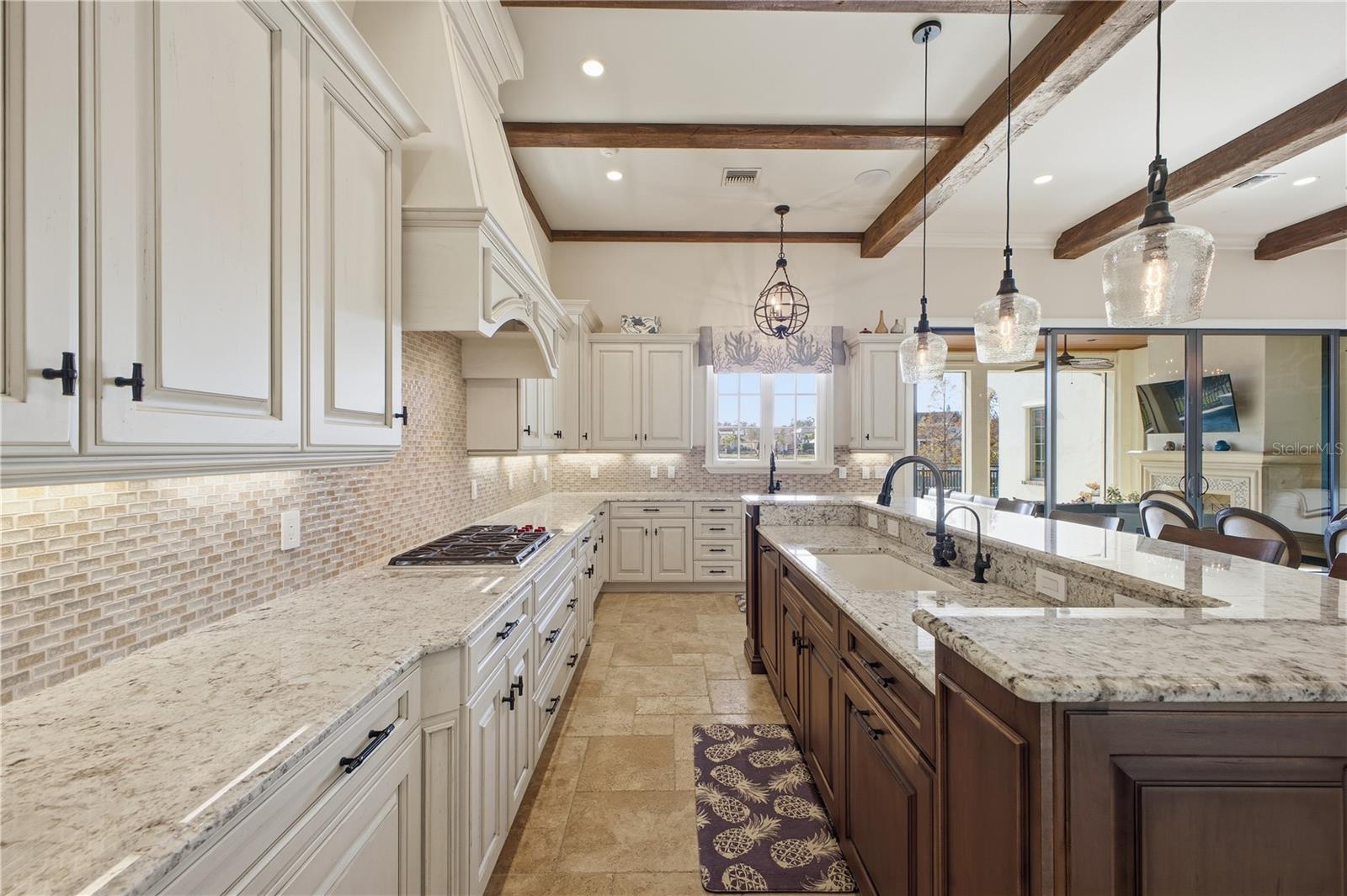 Image 23 of 68 For 10164 Carthay Drive