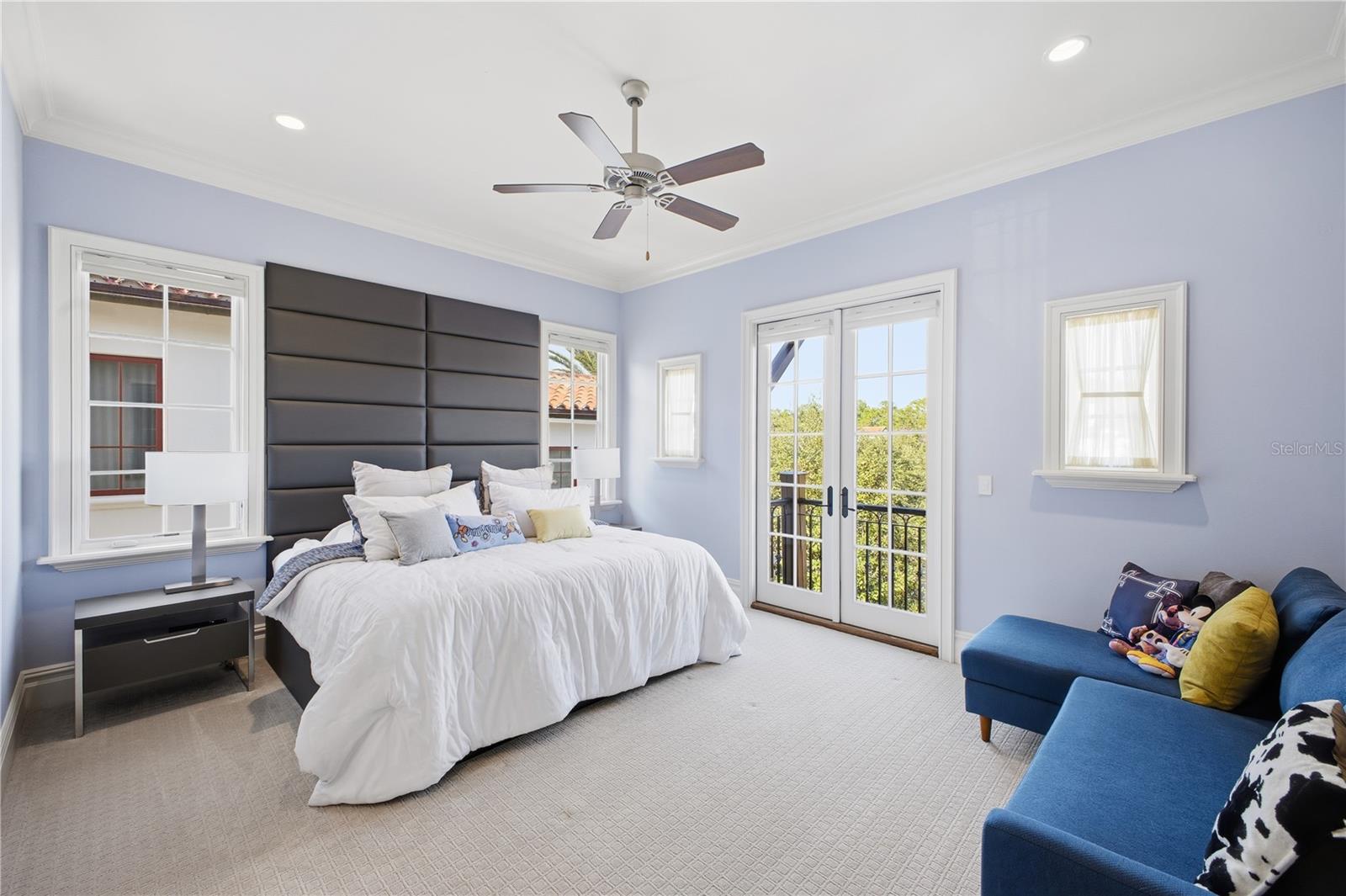 Image 40 of 68 For 10164 Carthay Drive