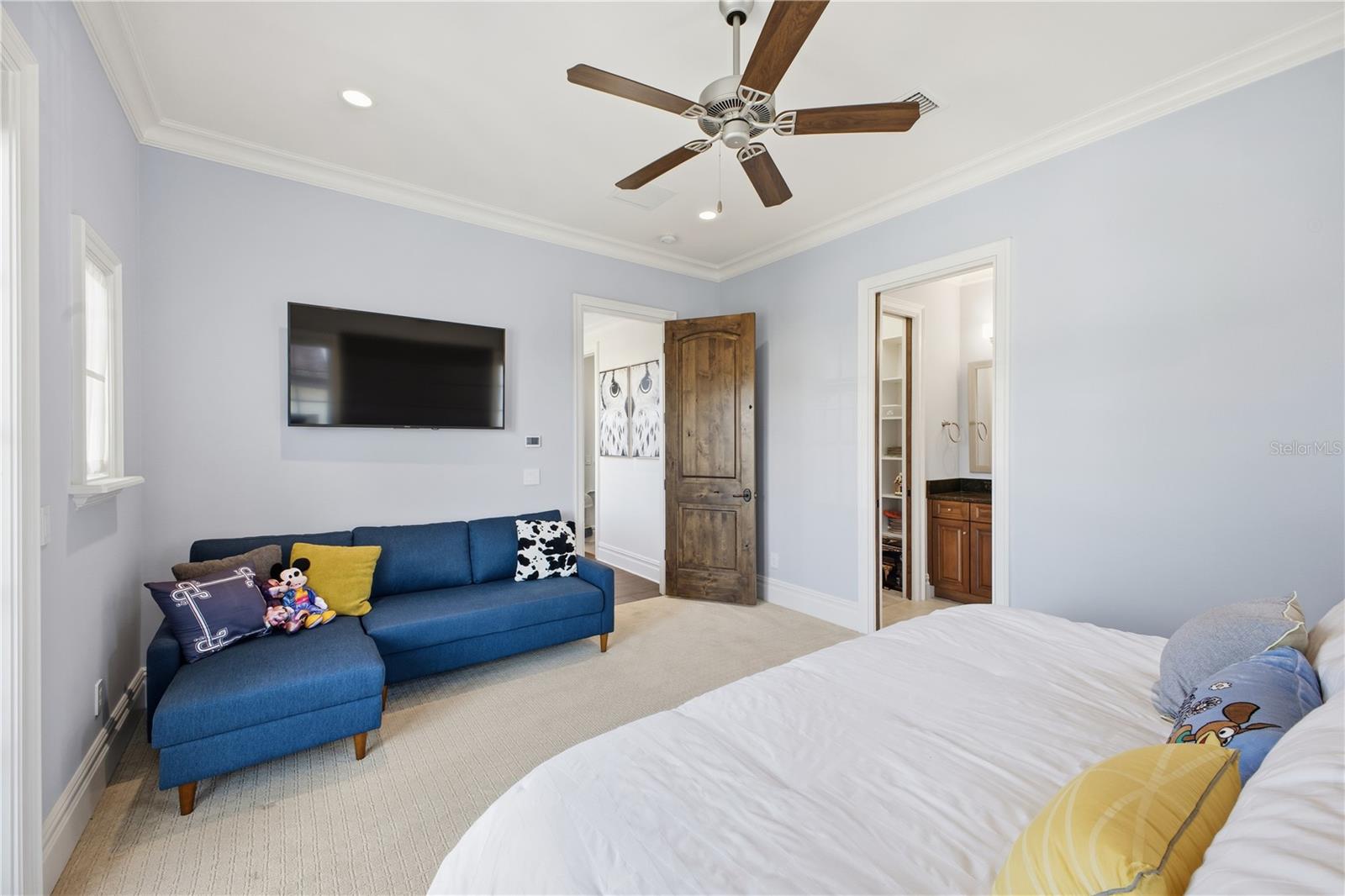 Image 41 of 68 For 10164 Carthay Drive