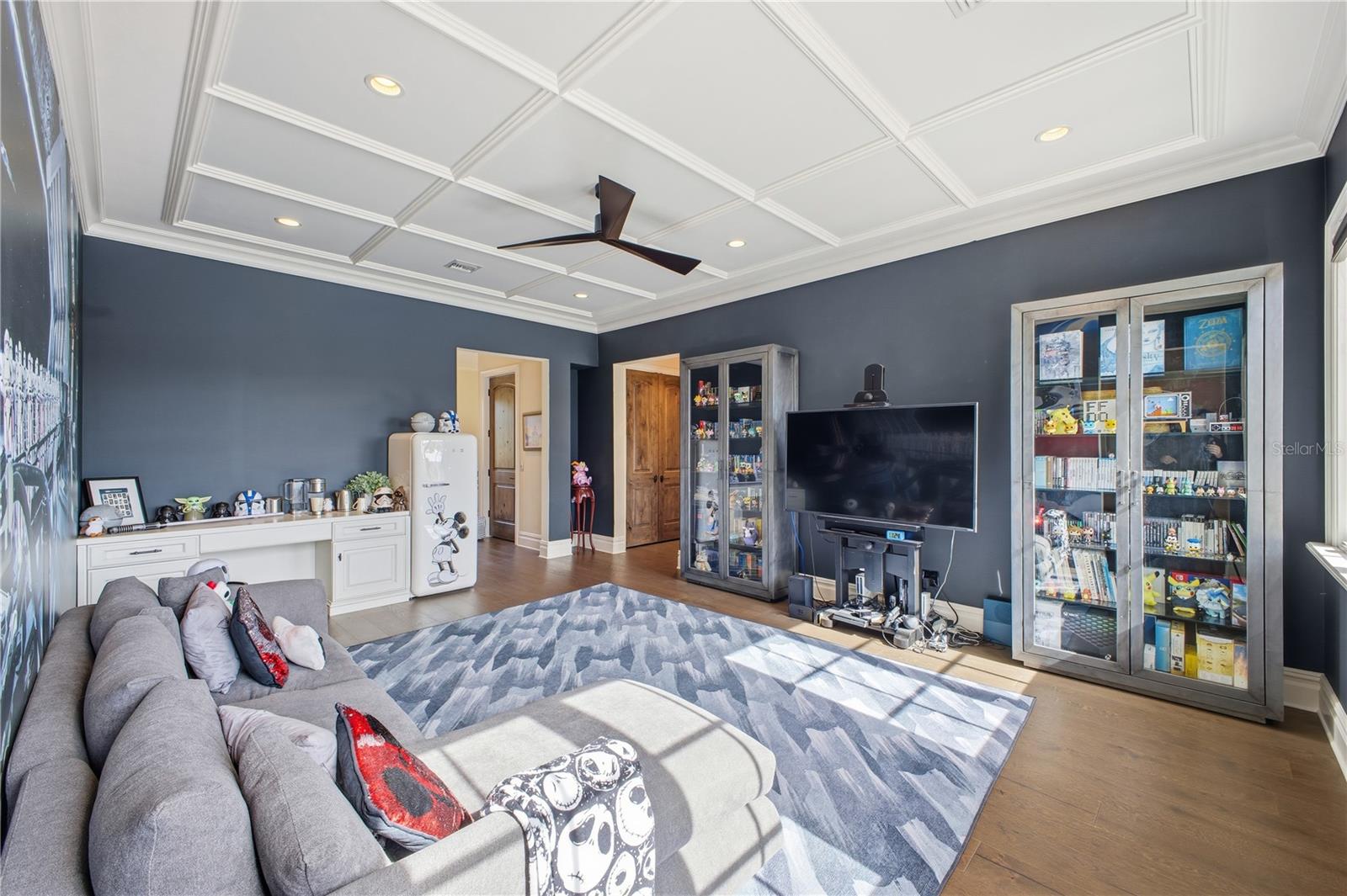 Image 46 of 68 For 10164 Carthay Drive