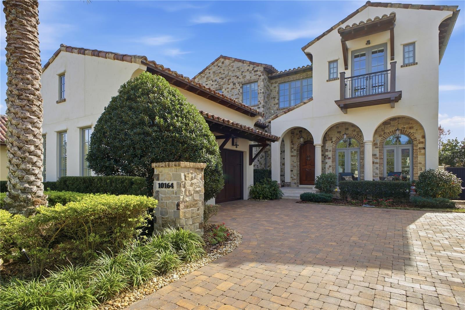 Image 6 of 68 For 10164 Carthay Drive