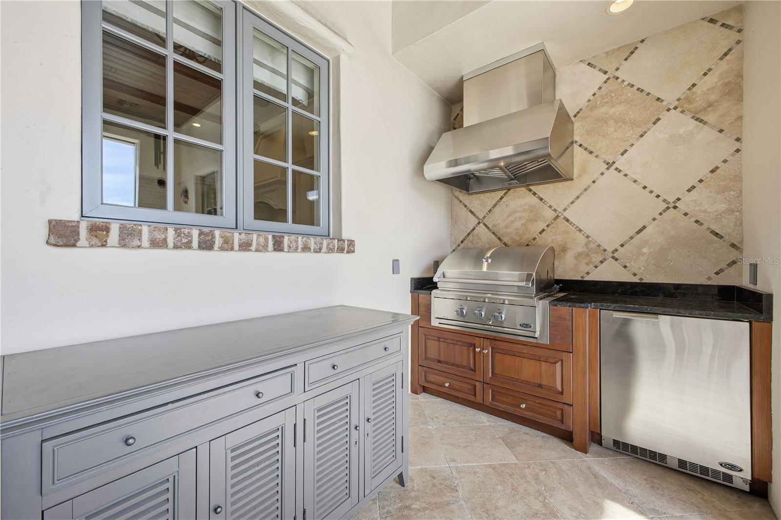 Image 67 of 68 For 10164 Carthay Drive