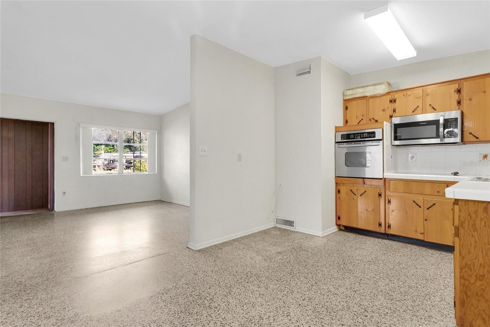 Image 12 of 33 For 306 Nanette Drive