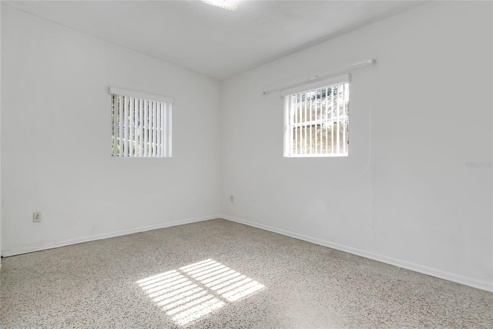 Image 16 of 33 For 306 Nanette Drive